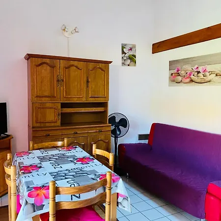 De Avec Terrasse Aux Capellans Holiday home Saint-Cyprien (Pyrenees-Orientales)