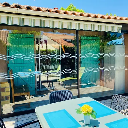 De Avec Terrasse Aux Capellans * Saint-Cyprien (Pyrenees-Orientales)